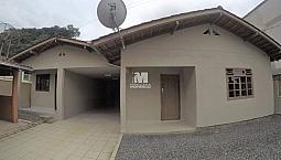 Duas Casas Para Locação Em Um Mesmo Terreno, Totalizando 140M² De Área Construída, No Bair