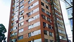 Vendo Apartamento Em Nazaré, De 1/4, Nascente, Próximo Do Museu, Basílica 