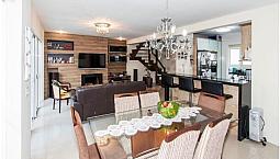 Linda Casa De Condomínio De 3 Dorms Com Suite E 3 Vagas. Infra Estrutura Completa!!!!