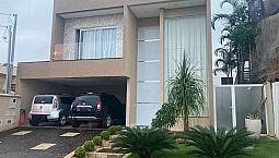 Casa De Condomínio Para Venda Possui 200 Metros Quadrados Com 3 Quartos