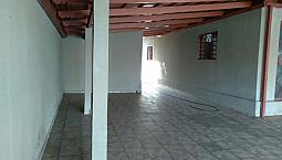 Casa 03 Quartos 02 Banheiros Garagem Piscina