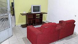 Alugo Casa De Fundos!